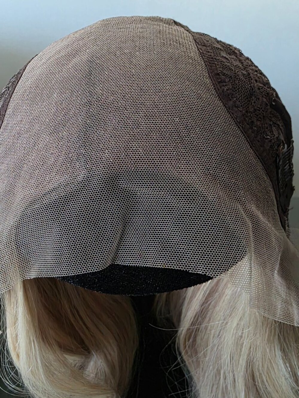 Maylene- Blonde Balayage Remy: Human Hair Lace Front Wig- 18"- S/M Cap Size- OBO - Picture 12 of 16